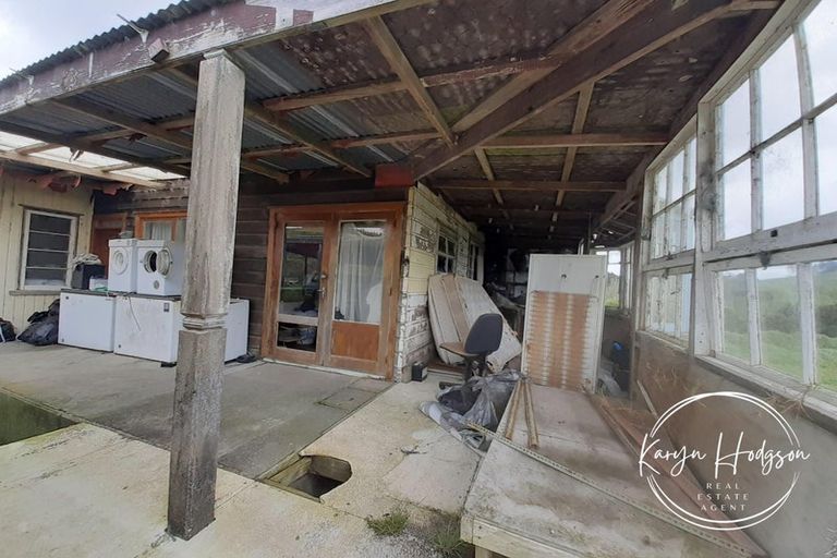 Photo of property in 184 Paparoa Station Road, Paparoa, 0571
