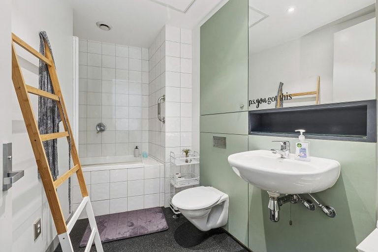 Photo of property in Gerondis Bldg Apartments, 102/60 Willis Street, Wellington Central, Wellington, 6011