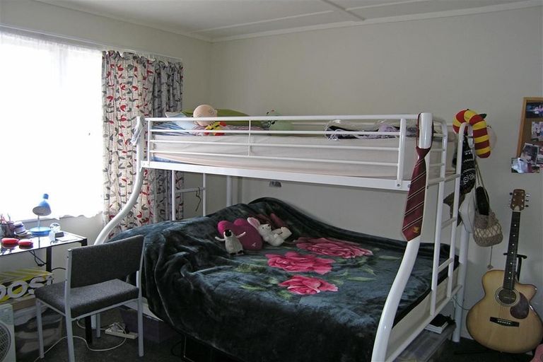 Photo of property in 1 Keys Street, Elderslea, Upper Hutt, 5018