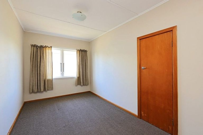 Photo of property in 38 Hillary Crescent, Maraenui, Napier, 4110