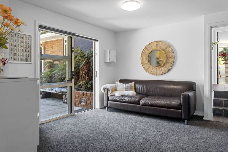 Photo of property in 89a Memorial Avenue, Ilam, Christchurch, 8053