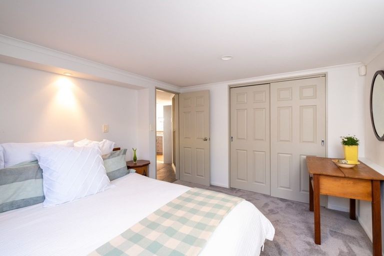 Photo of property in 2 North Terrace, Westshore, Napier, 4110