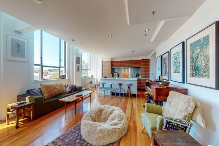 Photo of property in Augusta Apartments, 17/254 Willis Street, Te Aro, Wellington, 6011