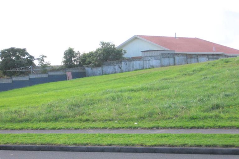 Photo of property in 56 Goodwood Drive, Goodwood Heights, Auckland, 2105