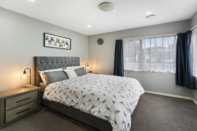 Photo of property in 75 Kamara Road, Glen Eden, Auckland, 0602