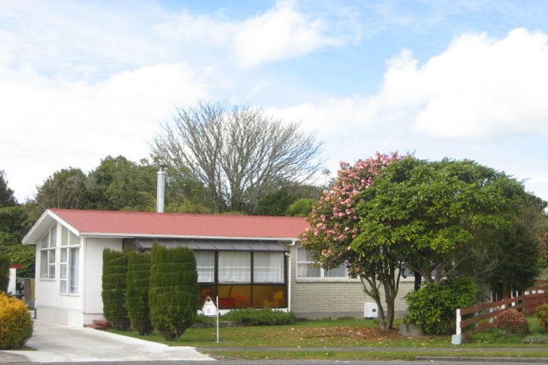 Photo of property in 5 Adrian Street, Stratford, 4332