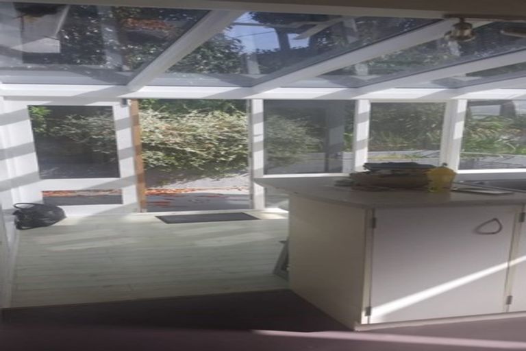 Photo of property in 11 Lancaster Street, Karori, Wellington, 6012