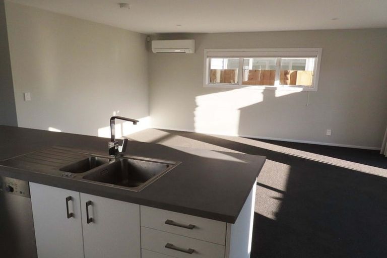 Photo of property in 15 Molesworth Street, Taita, Lower Hutt, 5011