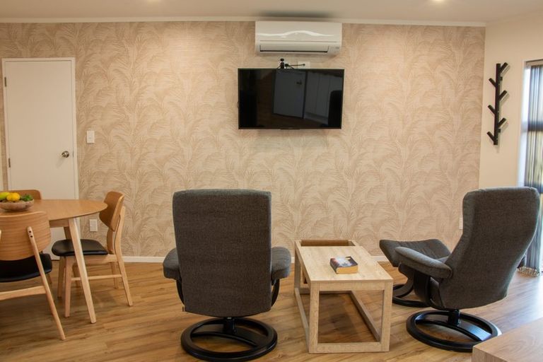 Photo of property in 31 Tiverton Crescent, Whalers Gate, New Plymouth, 4310