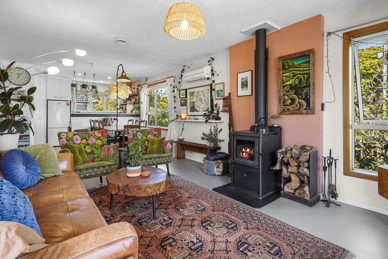 Photo of property in 10 Brabourne Street, Hillsborough, Christchurch, 8022