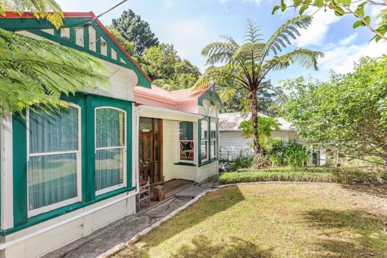 Photo of property in 40 Devon Street, Aro Valley, Wellington, 6021