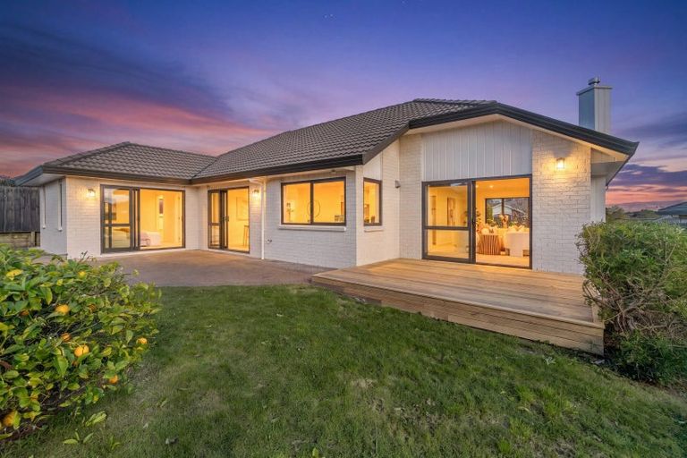 Photo of property in 4 Inagh Close, Dannemora, Auckland, 2016