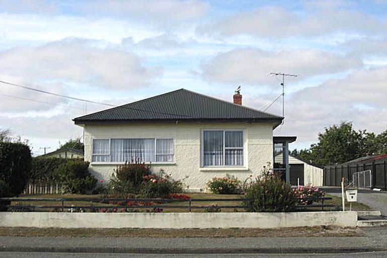 Photo of property in 9 Studholme Street, Waimate, 7924