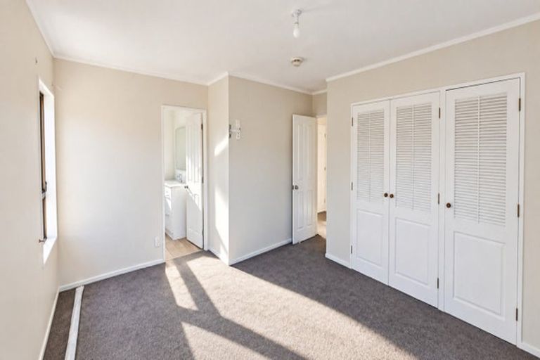 Photo of property in 2 Eclipse Lane, Whitby, Porirua, 5024