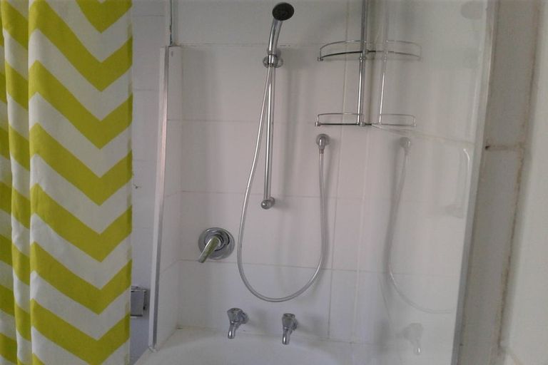 Photo of property in 2 Mudges Terrace, Newtown, Wellington, 6021