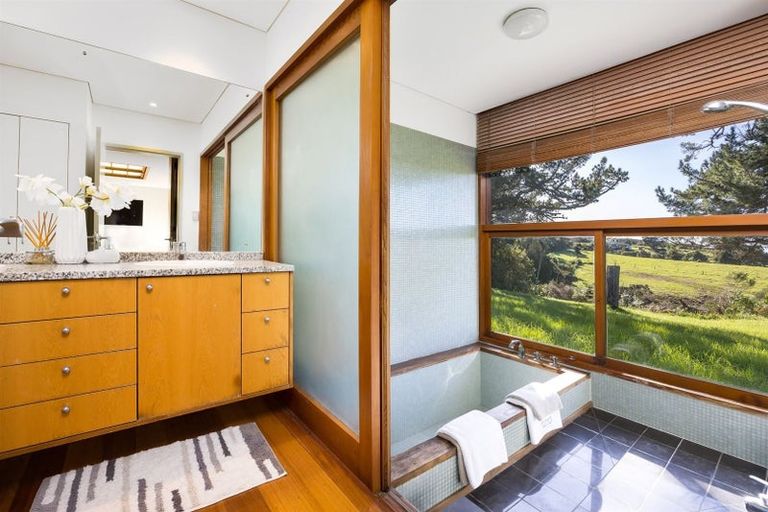 Photo of property in 106 Vaughans Road, Long Bay, Albany, 0792