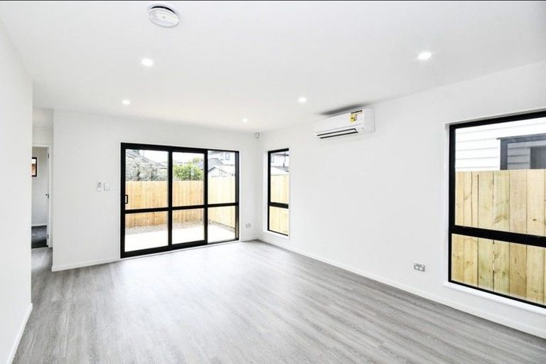 Photo of property in 115b Russell Road, Manurewa, Auckland, 2102