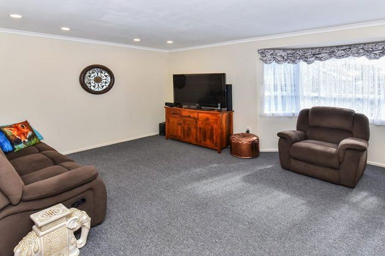 Photo of property in 2b Cliff Road, Papakura, 2110