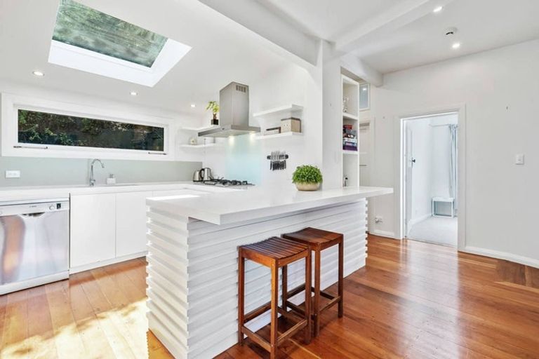 Photo of property in 72 Owhiro Bay Parade, Owhiro Bay, Wellington, 6023