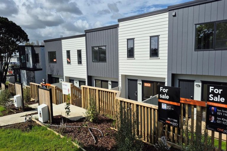 Photo of property in 75 Vincent Street, Howick, Auckland, 2014