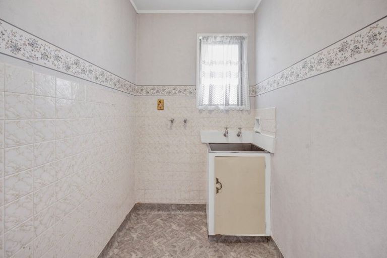 Photo of property in 40 High Street East, Waitara, 4320