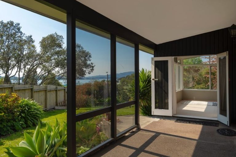 Photo of property in 345 Devonport Road, Tauranga, 3110