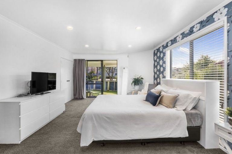 Photo of property in 16a Valley Road, Browns Bay, Auckland, 0630