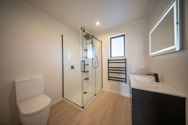 Photo of property in 22 Marakura Drive, Te Anau, 9600