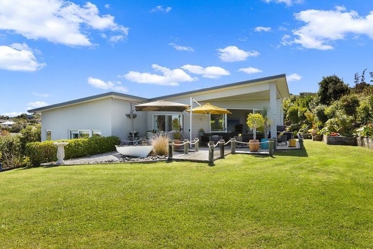 Photo of property in 32 Arabella Lane, Snells Beach, 0920