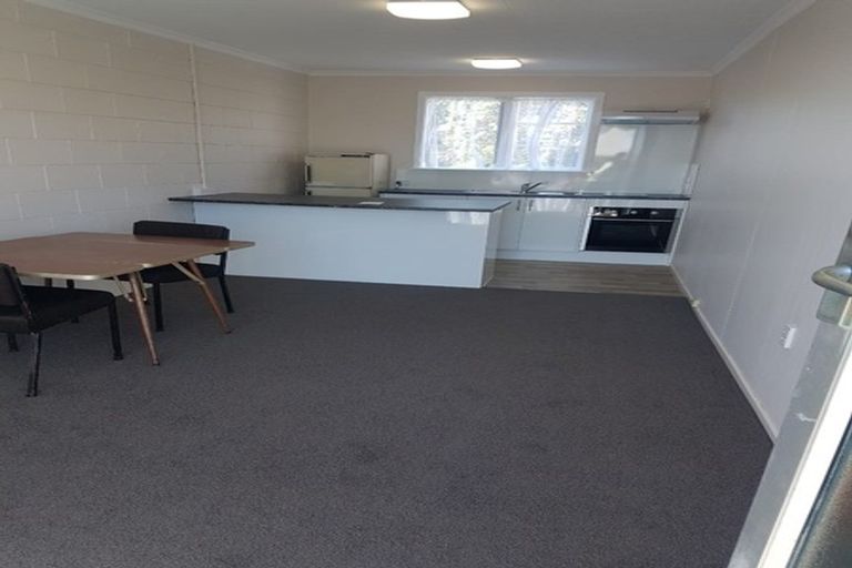 Photo of property in 528-530 Devon Street East, Fitzroy, New Plymouth, 4312