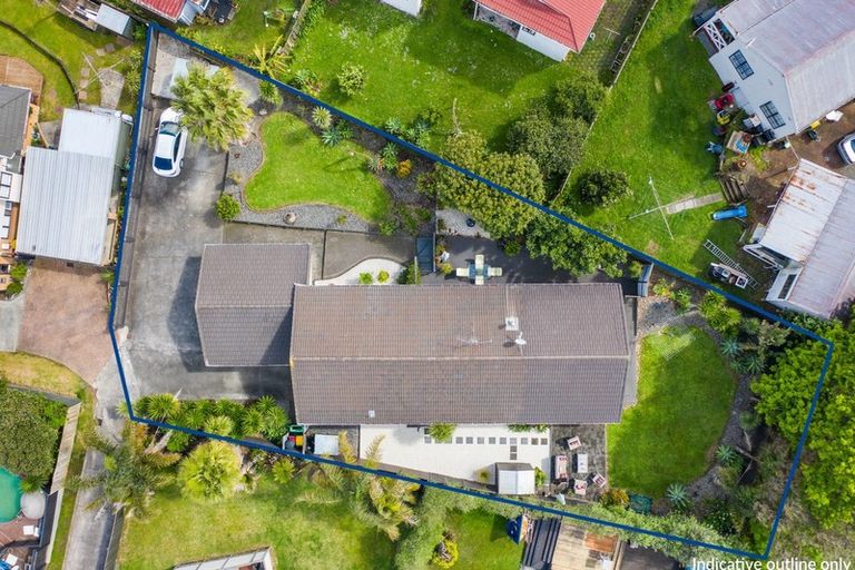 Photo of property in 15 Marendellas Drive, Bucklands Beach, Auckland, 2014