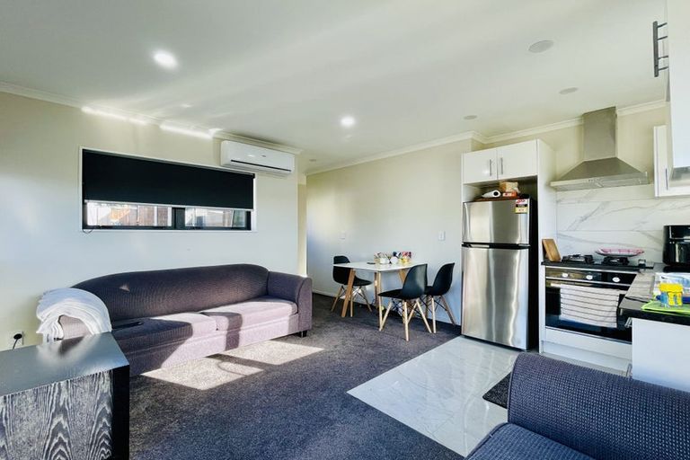 Photo of property in 91 Everglade Drive, Totara Heights, Auckland, 2105