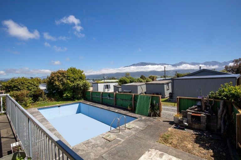 Photo of property in 165 Beach Road, Kaikoura, 7300