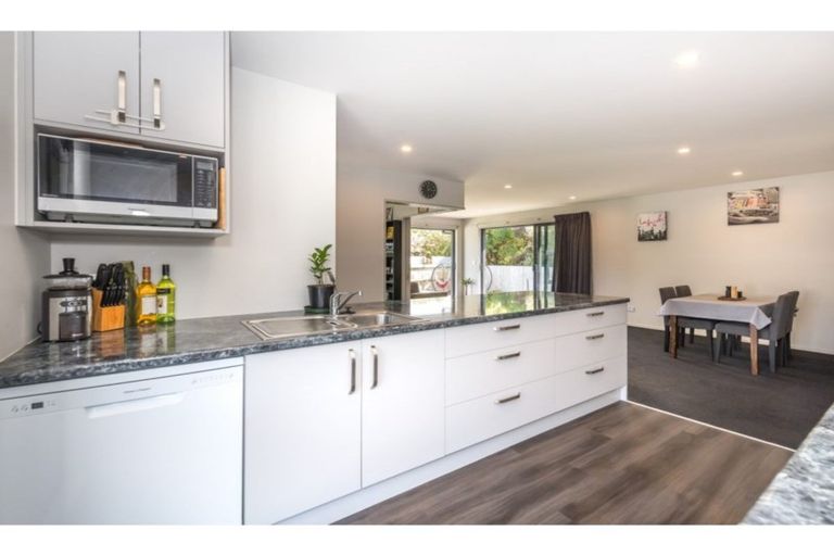 Photo of property in 68 Orrick Crescent, Avondale, Christchurch, 8061