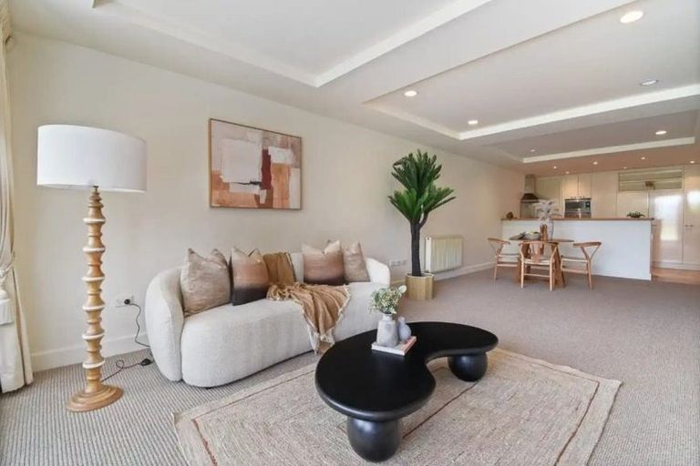 Photo of property in 1152 Whakaue Street, Rotorua, 3010