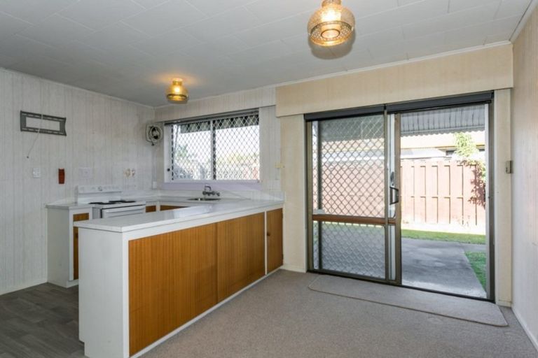 Photo of property in 2/93 Riverbend Road, Onekawa, Napier, 4110