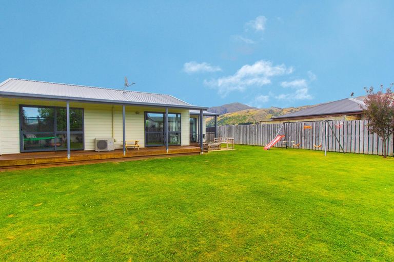 Photo of property in 33 Waenga Drive, Cromwell, 9310