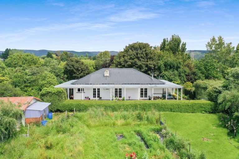 Photo of property in 37 Bluff Hill Road, Waianakarua, Oamaru, 9495