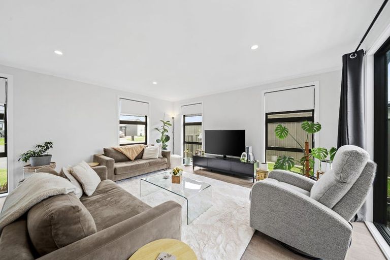 Photo of property in 15 Nathan Lane, Masterton, 5810