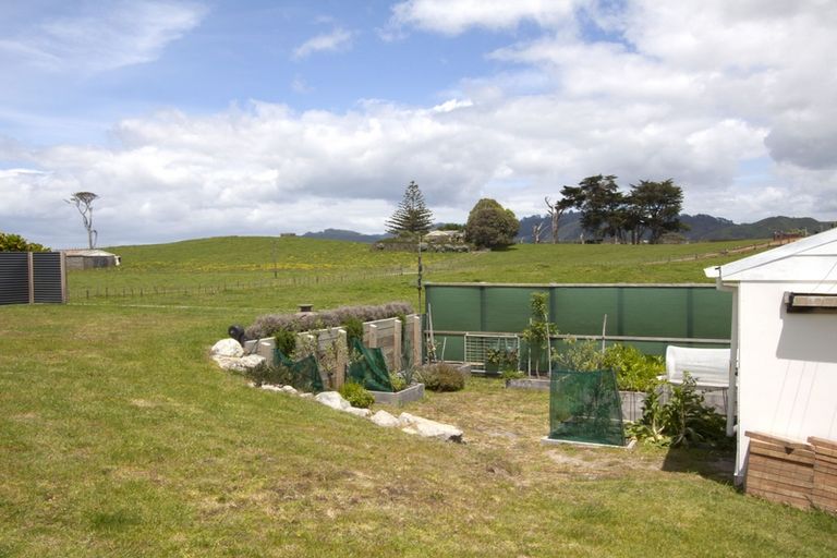 Photo of property in 124 Seaforth Road, Waihi Beach, 3611