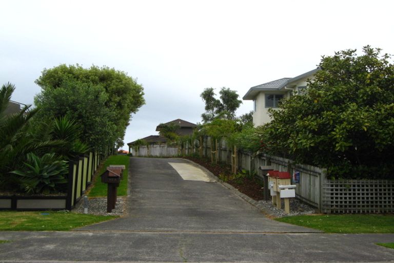 Photo of property in 2/49 Alec Craig Way, Gulf Harbour, Whangaparaoa, 0930