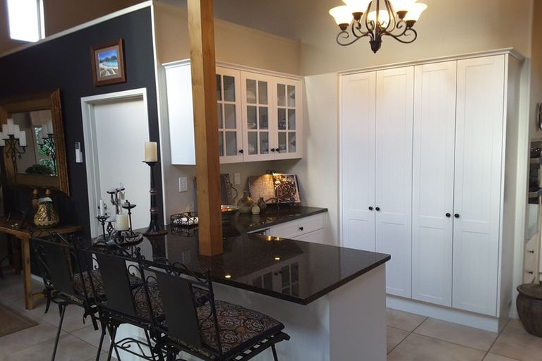 Photo of property in 11 Fairway Drive, Kerikeri, 0230