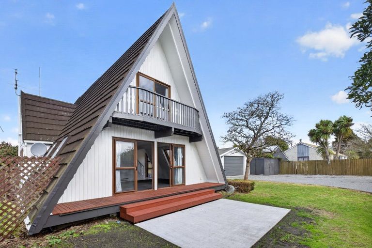Photo of property in 97b Johns Road, Northwood, Christchurch, 8051
