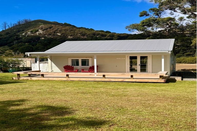 Photo of property in 15 Pataua Street, Pataua South, Onerahi, 0192