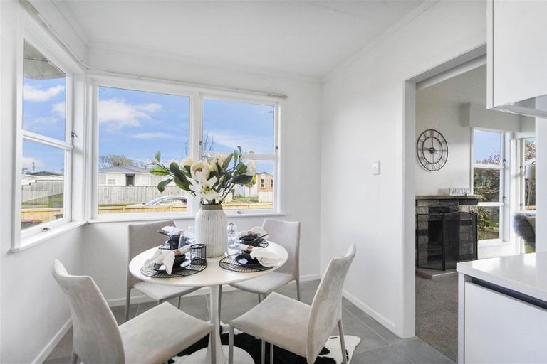 Photo of property in 5 Katherine Place, Melville, Hamilton, 3206