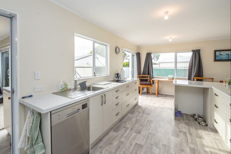 Photo of property in 89 Lake Ferry Road, Lake Ferry, Featherston, 5772