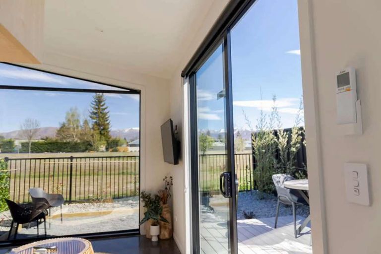 Photo of property in 76 Tekapo Drive, Twizel, 7901