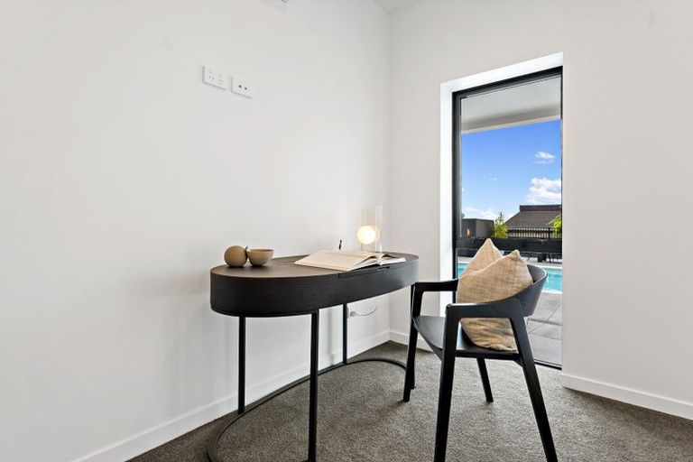 Photo of property in 114 Bramley Drive, Farm Cove, Auckland, 2012