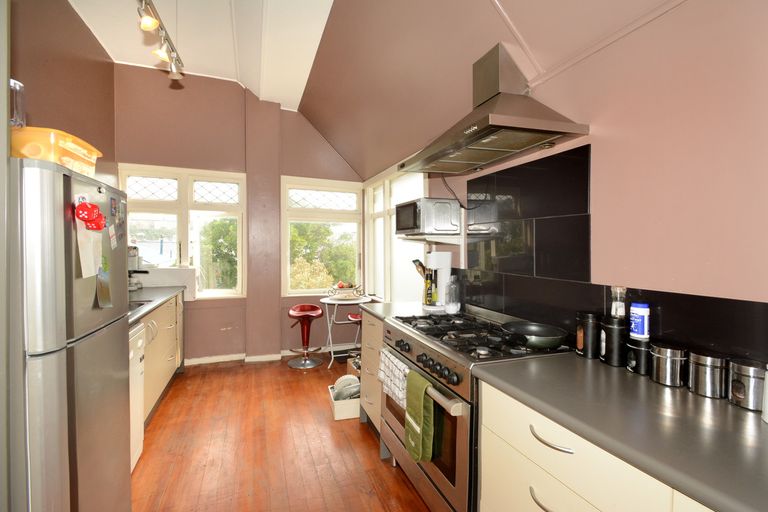 Photo of property in 157 Victoria Road, Saint Clair, Dunedin, 9012