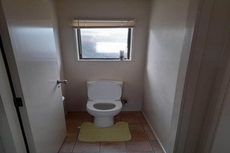 Photo of property in 2/62 Weymouth Road, Manurewa, Auckland, 2102